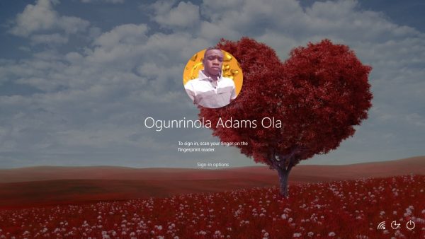 Windows 10 Login Screen Capture