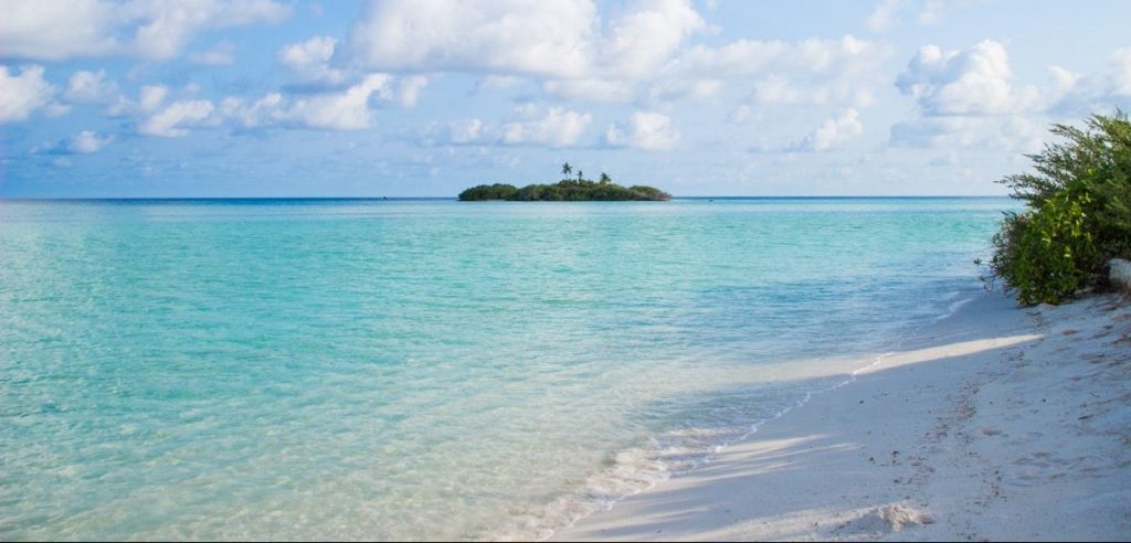 Rasdhoo Bikini Beach Maldives