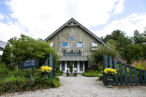 Alerin Barn Vermont wedding venues