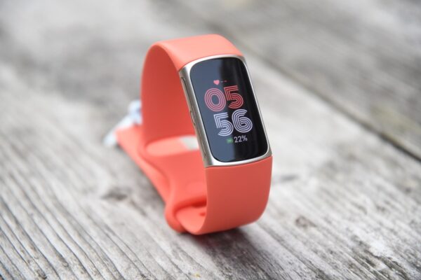 Fitbit Charge 6